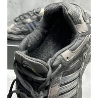Bad Bunny x Adidas Response CL Triple Black Termo Bad Bunny x Adidas Response CL Triple Black Termo