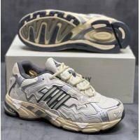 Bad Bunny x Adidas Response CL Cream White Termo Bad Bunny x Adidas Response CL Cream White Termo