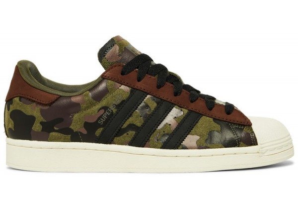 Adidas Superstar Camo