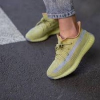 Кроссовки Adidas Yeezy Boost 350 V2 Marsh зеленые