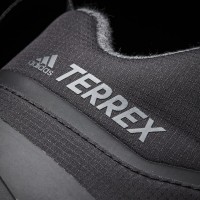Зимние кроссовки Adidas Terrex Fastshell Mid черные