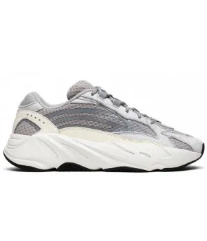 Кроссовки Adidas Yeezy Boost 700 V2 серые