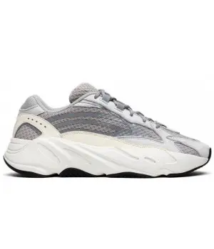 Кроссовки Adidas Yeezy Boost 700 V2 серые